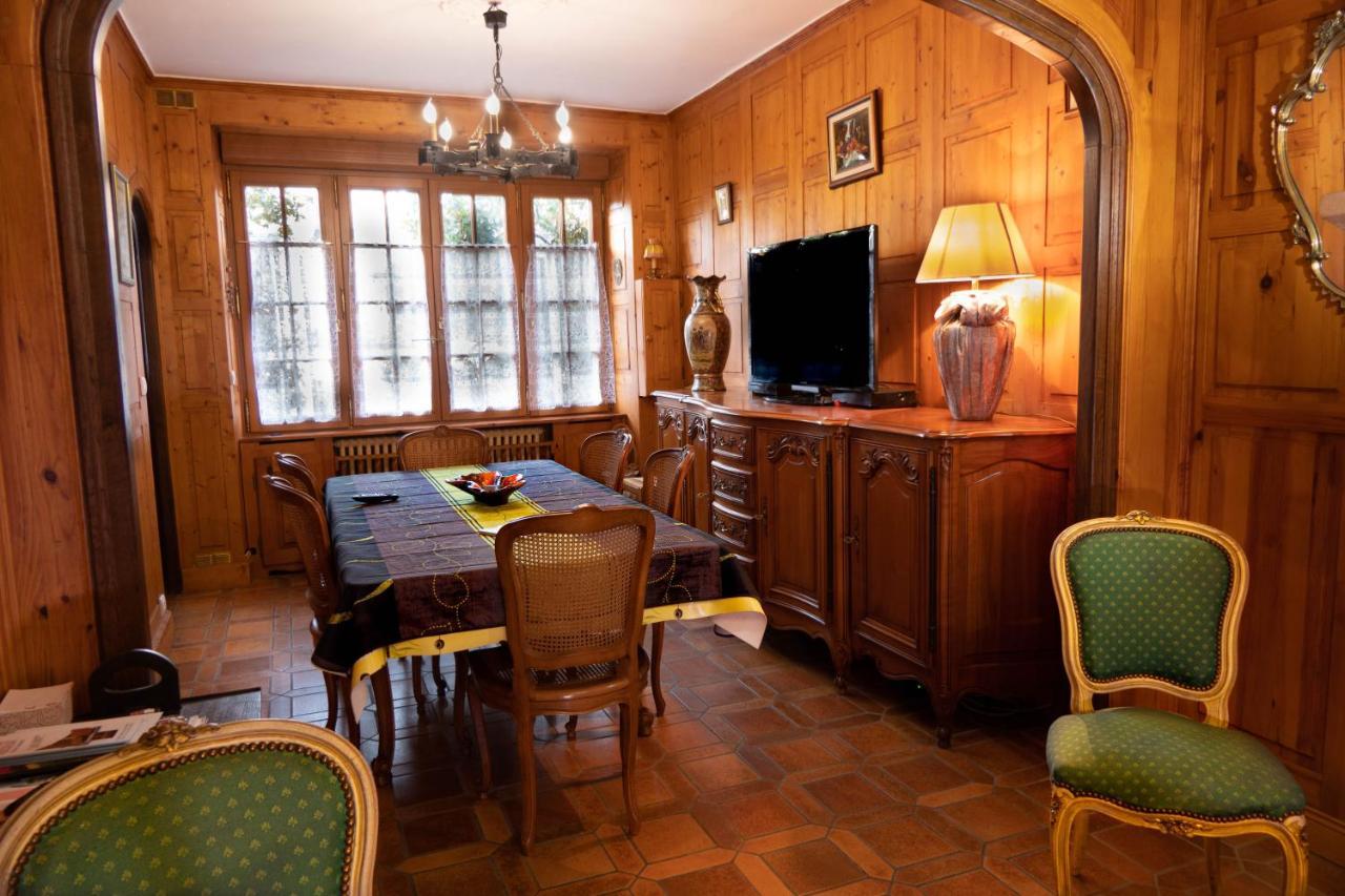 Maison Avec Patio Dans Le Centre Historique Villa Terrasson Екстериор снимка