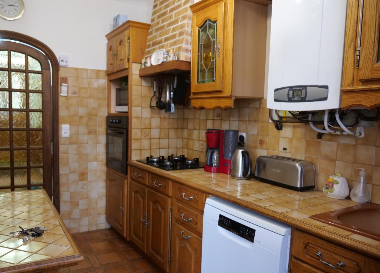 Maison Avec Patio Dans Le Centre Historique Villa Terrasson Екстериор снимка