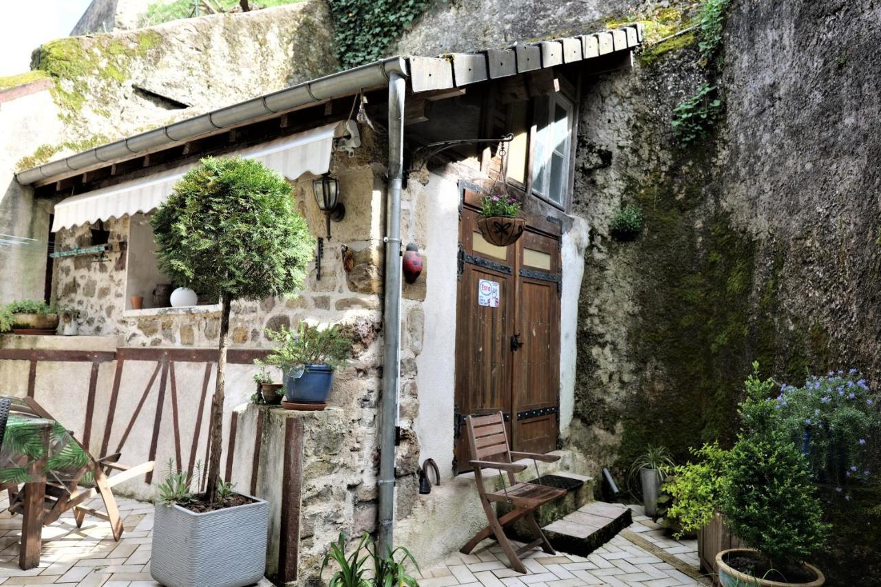 Maison Avec Patio Dans Le Centre Historique Villa Terrasson Екстериор снимка
