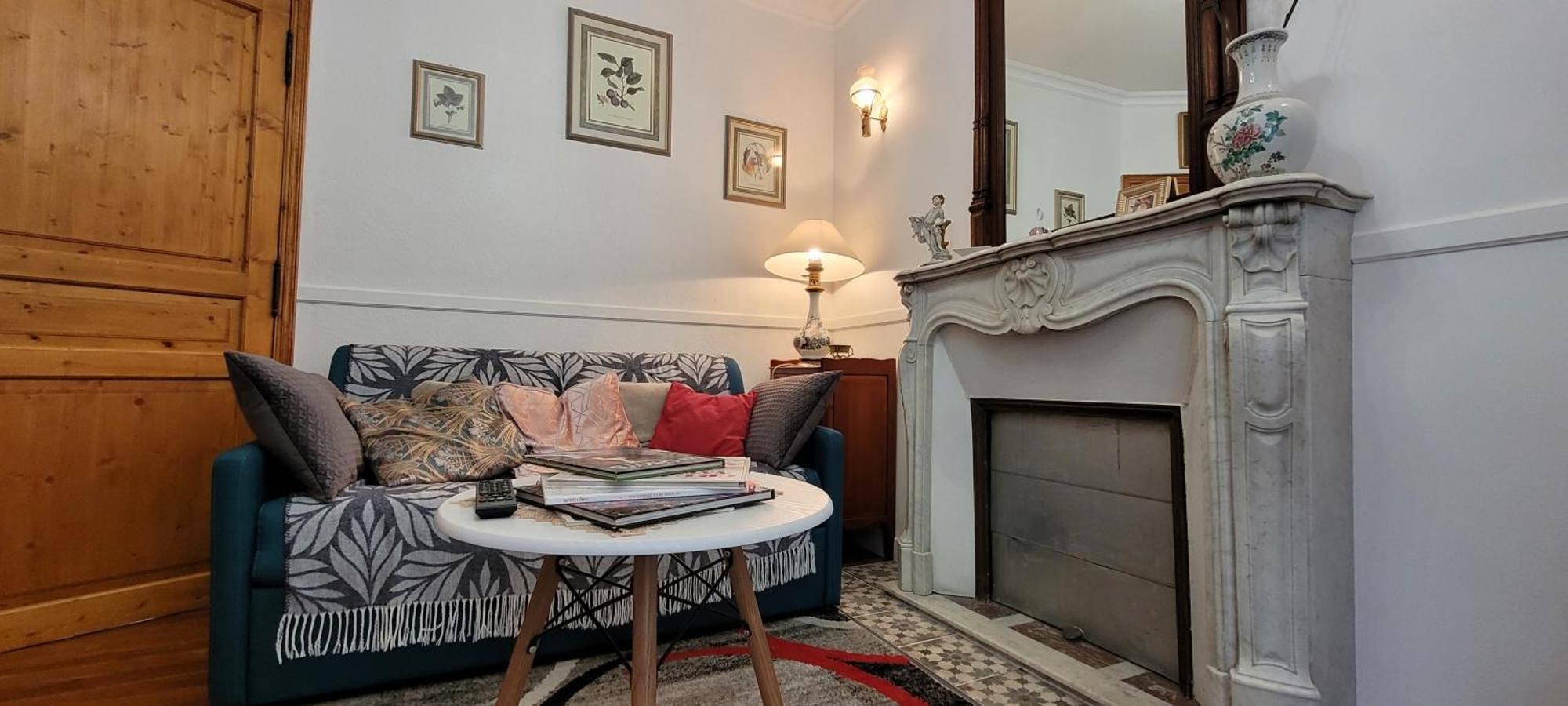 Maison Avec Patio Dans Le Centre Historique Villa Terrasson Екстериор снимка