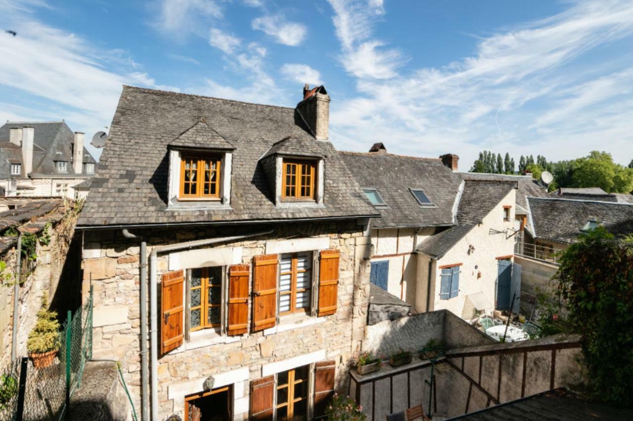 Maison Avec Patio Dans Le Centre Historique Villa Terrasson Екстериор снимка