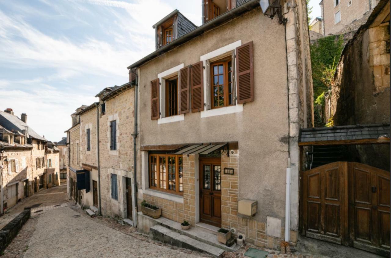 Maison Avec Patio Dans Le Centre Historique Villa Terrasson Екстериор снимка